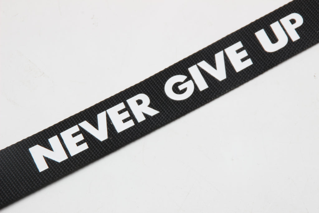 Never give up lifting strap（silicone logo）