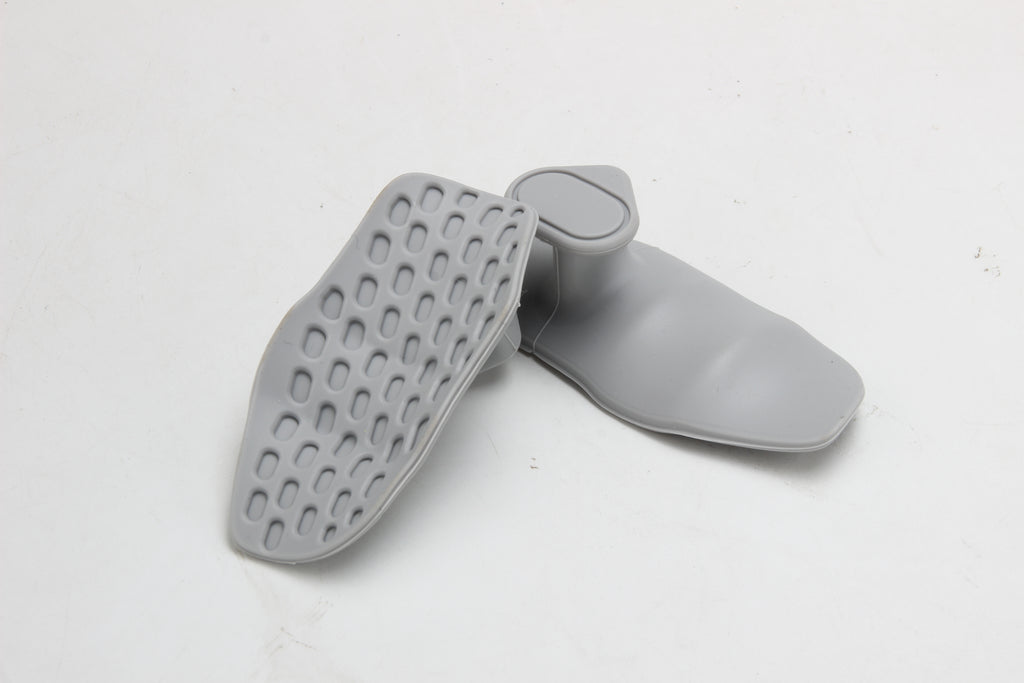 Alien Grips