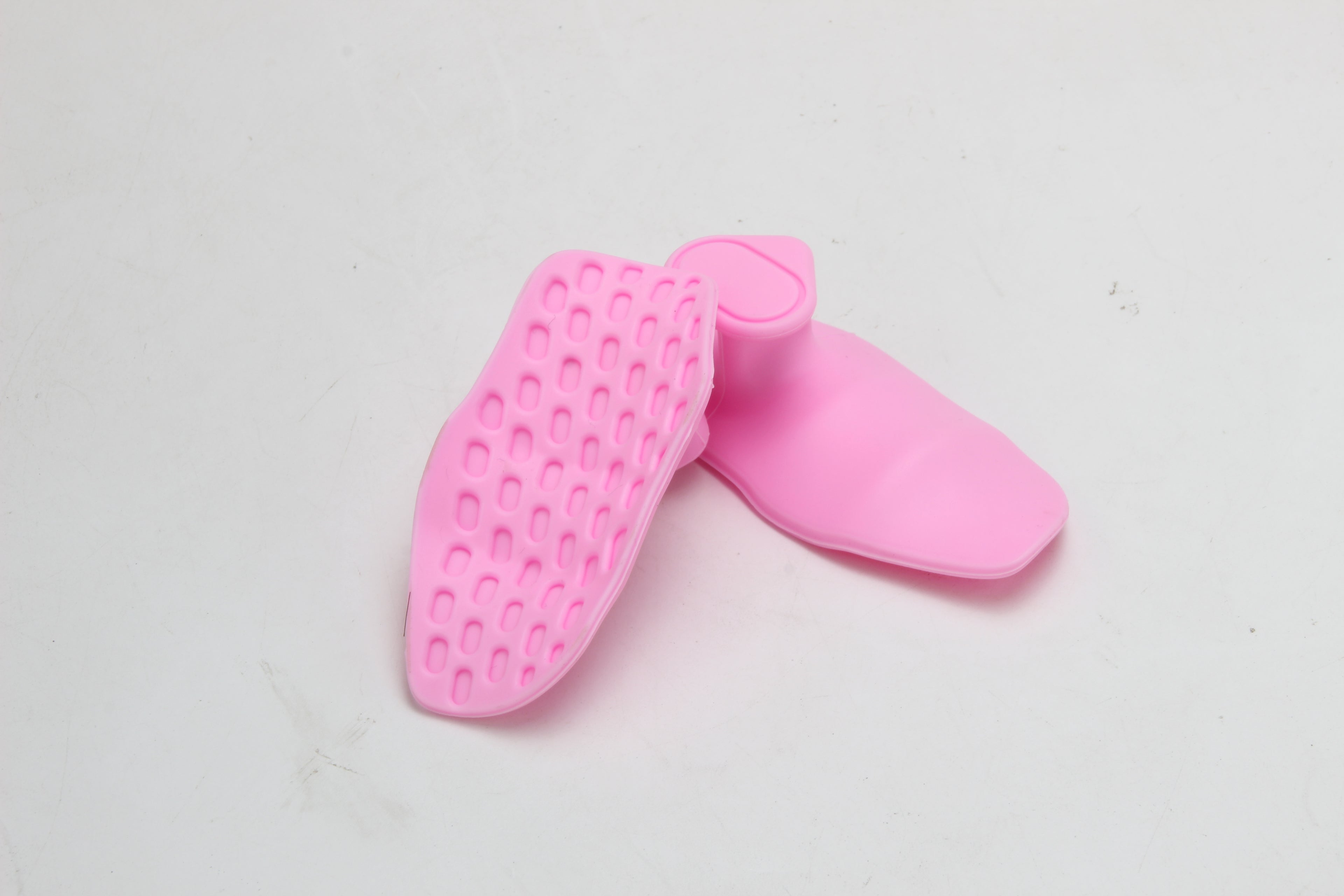 Alien Grips